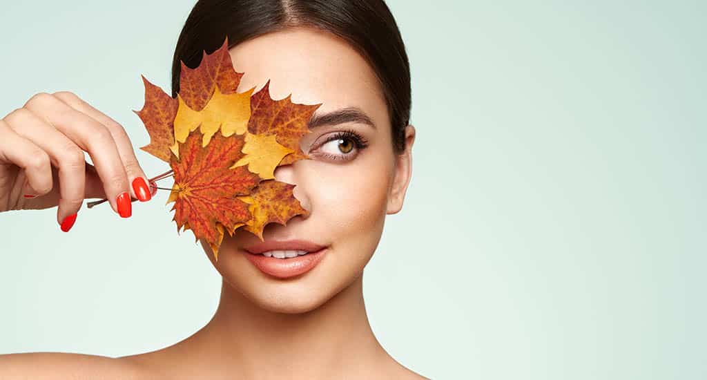 autumn portrait of beautiful woman