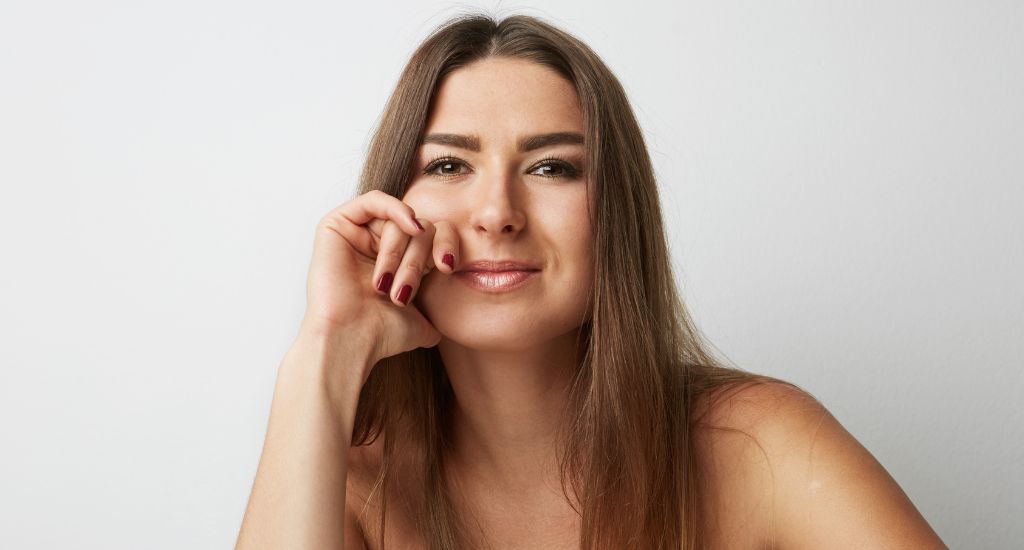 fashion portrait of a beautiful smiling woman